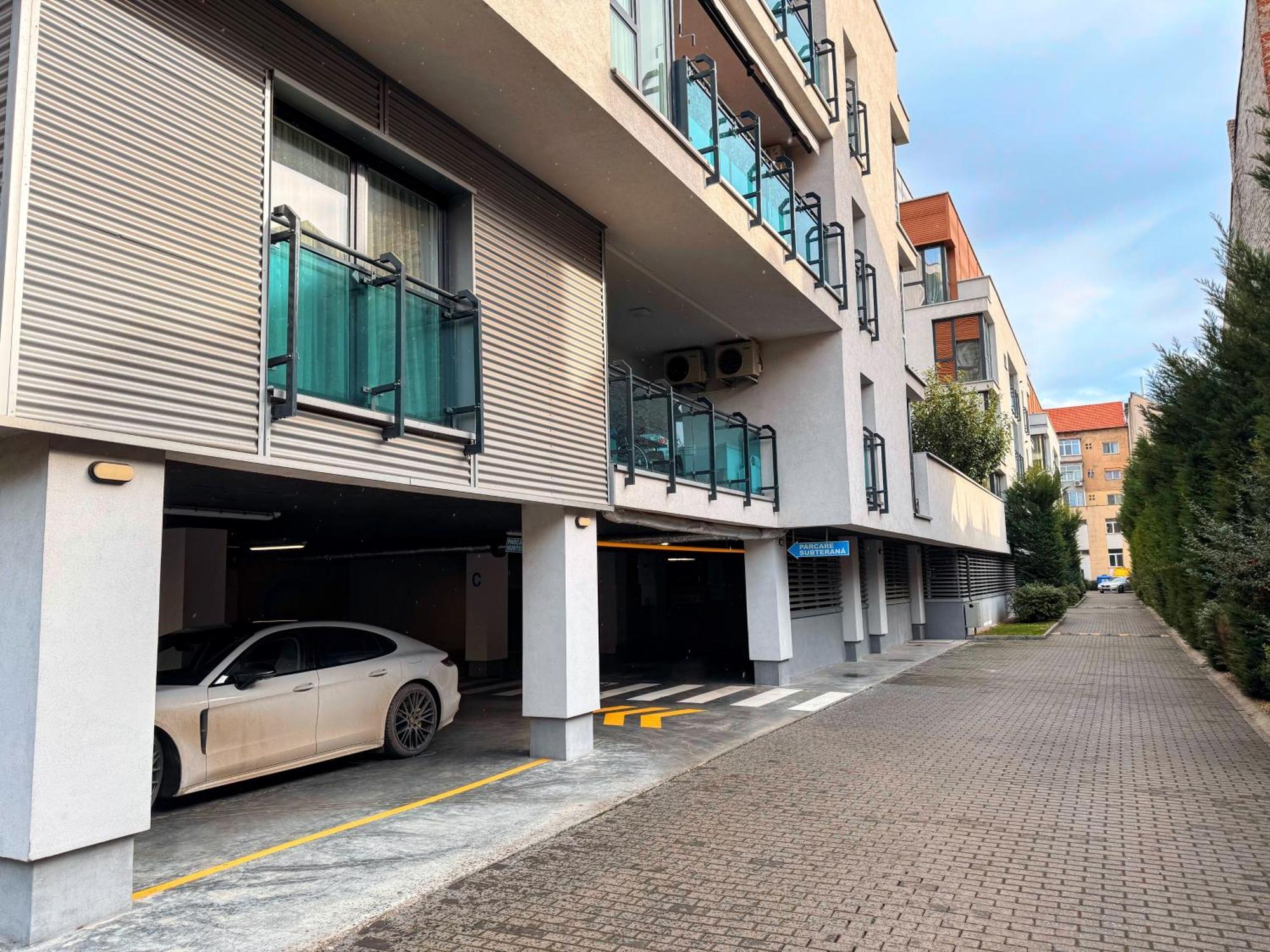 Stylish Apartment Getaway With Self Check-In And Free Parking Lot Arad Exterior foto