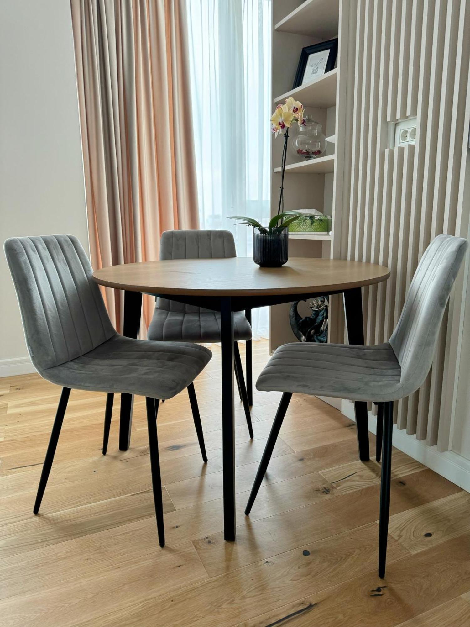 Stylish Apartment Getaway With Self Check-In And Free Parking Lot Arad Exterior foto